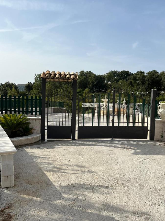 Villa Fiore - Piscina E Idromassaggio Итри Экстерьер фото