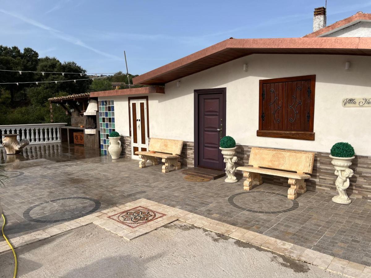 Villa Fiore - Piscina E Idromassaggio Итри Экстерьер фото